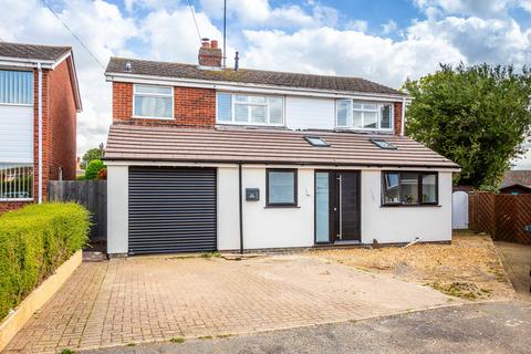 Martin Close, Rushden NN10