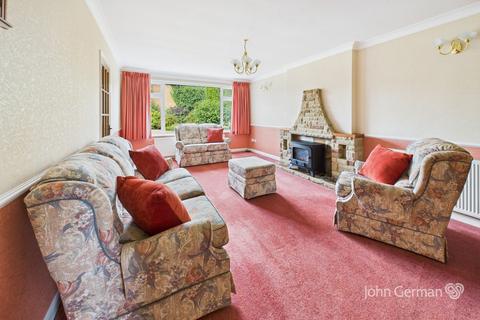 4 bedroom detached house for sale, Homeway Close, Shepshed