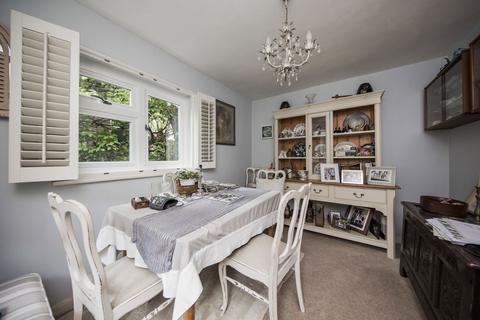 undefined, Maynards Green, Heathfield