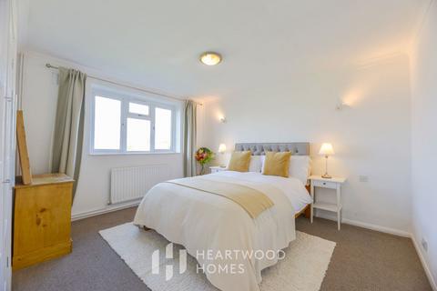 35 Caesars Road, Wheathampstead, St Albans, AL4 8NR