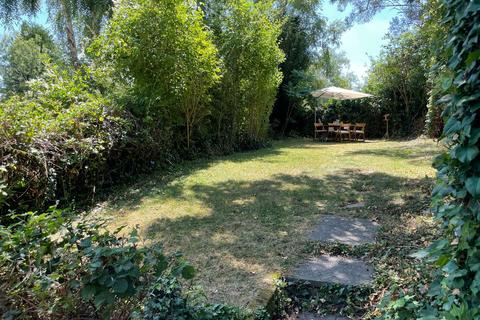 35 Caesars Road, Wheathampstead, St Albans, AL4 8NR