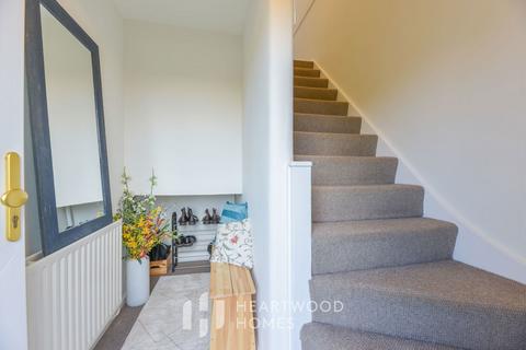 35 Caesars Road, Wheathampstead, St Albans, AL4 8NR