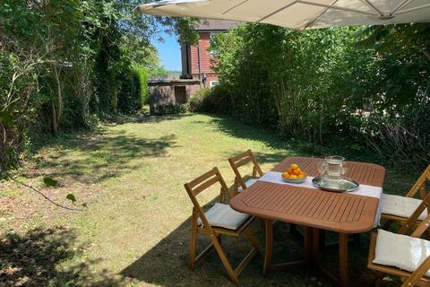 undefined, Caesars Road, Wheathampstead, St. Albans, AL4 8NR