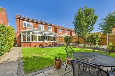 4 bedroom detached house for sale, Coronation Street, Swadlincote