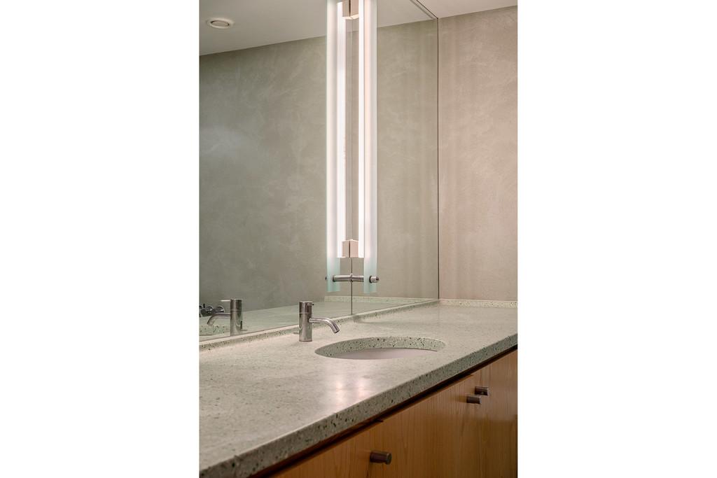 Macklin Street 17b