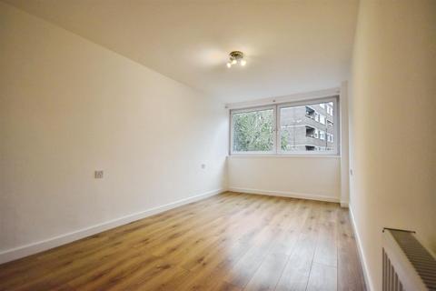 1 bedroom apartment to rent, Romulus Court, Brentford Dock