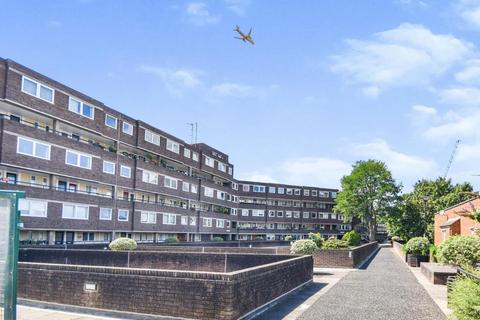 1 bedroom apartment to rent, Romulus Court, Brentford Dock