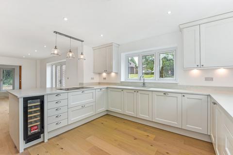 3 bedroom detached house for sale, Trampers Lane, Fareham PO17