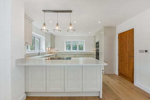 3 bedroom detached house for sale, Trampers Lane, Fareham PO17