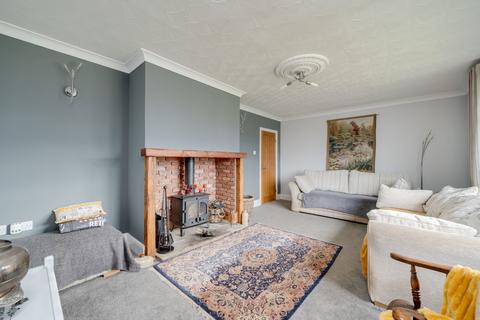 3 bedroom detached bungalow for sale, White Lee Road, Batley