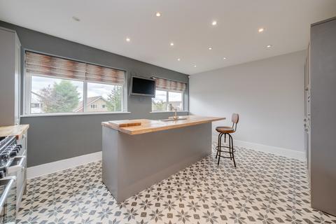 3 bedroom detached bungalow for sale, White Lee Road, Batley