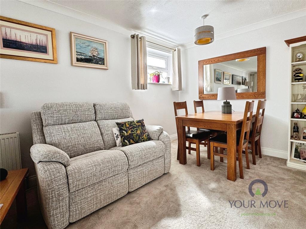 Living/Dining Room
