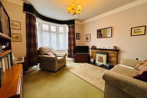 3 bedroom detached house for sale, Meadway, Weston Favell Village NN3
