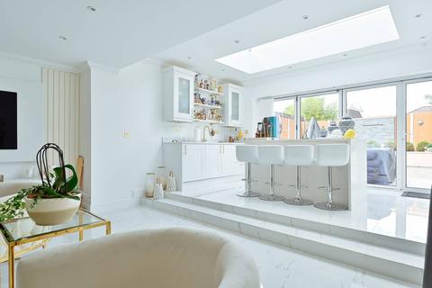 undefined, Langmead Drive, Bushey, WD23