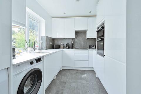 29 Springfield, Bushey Heath, Bushey, WD23 1GL