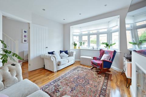 29 Springfield, Bushey Heath, Bushey, WD23 1GL