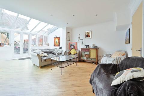 undefined, Rickmansworth Road, Watford, WD18