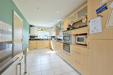 undefined, Rickmansworth Road, Watford, WD18