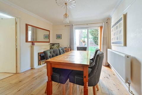 4 bedroom semi-detached house for sale, Trident Road, Watford, WD25