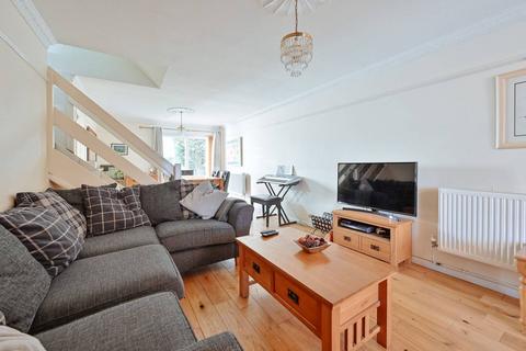 2 Trident Road, Watford, WD25 7AN
