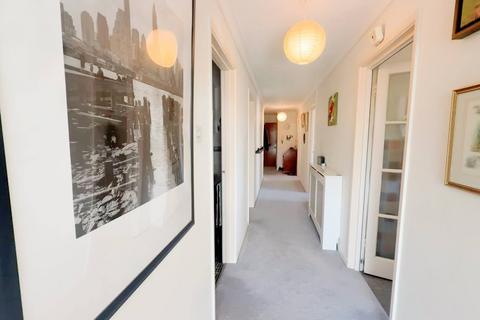 2 bedroom flat for sale, Kimberley Road, Poole, BH14