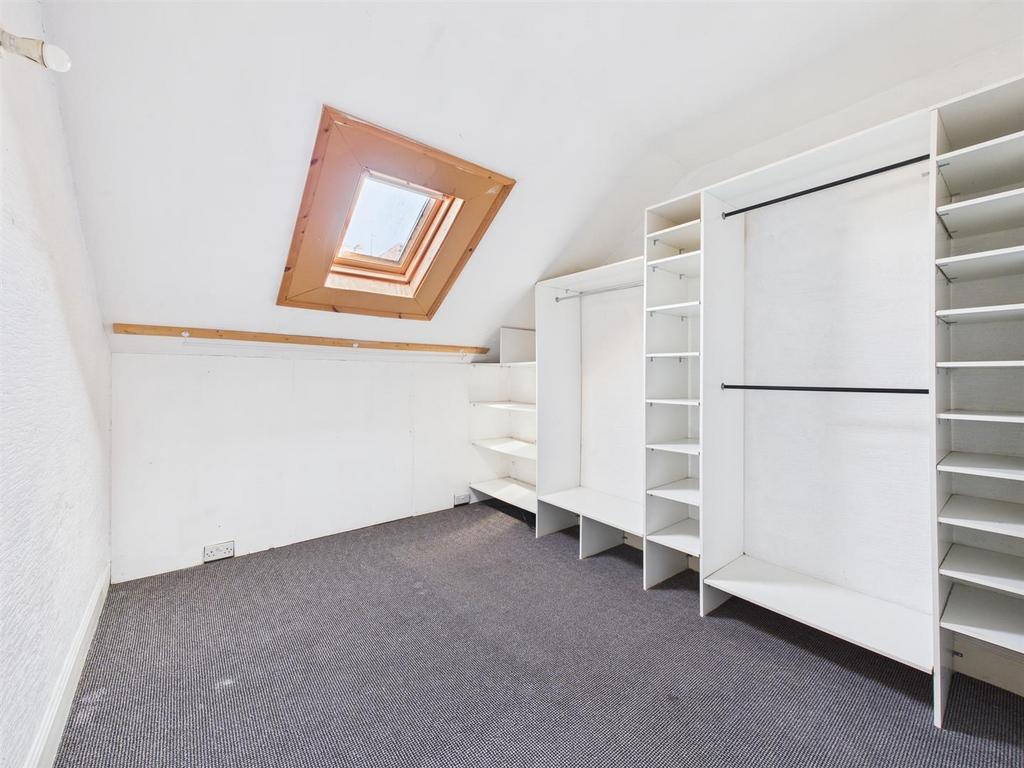 Bedroom: