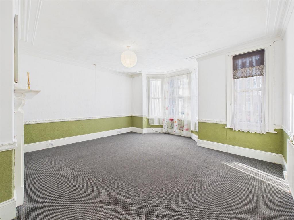 Bedroom: