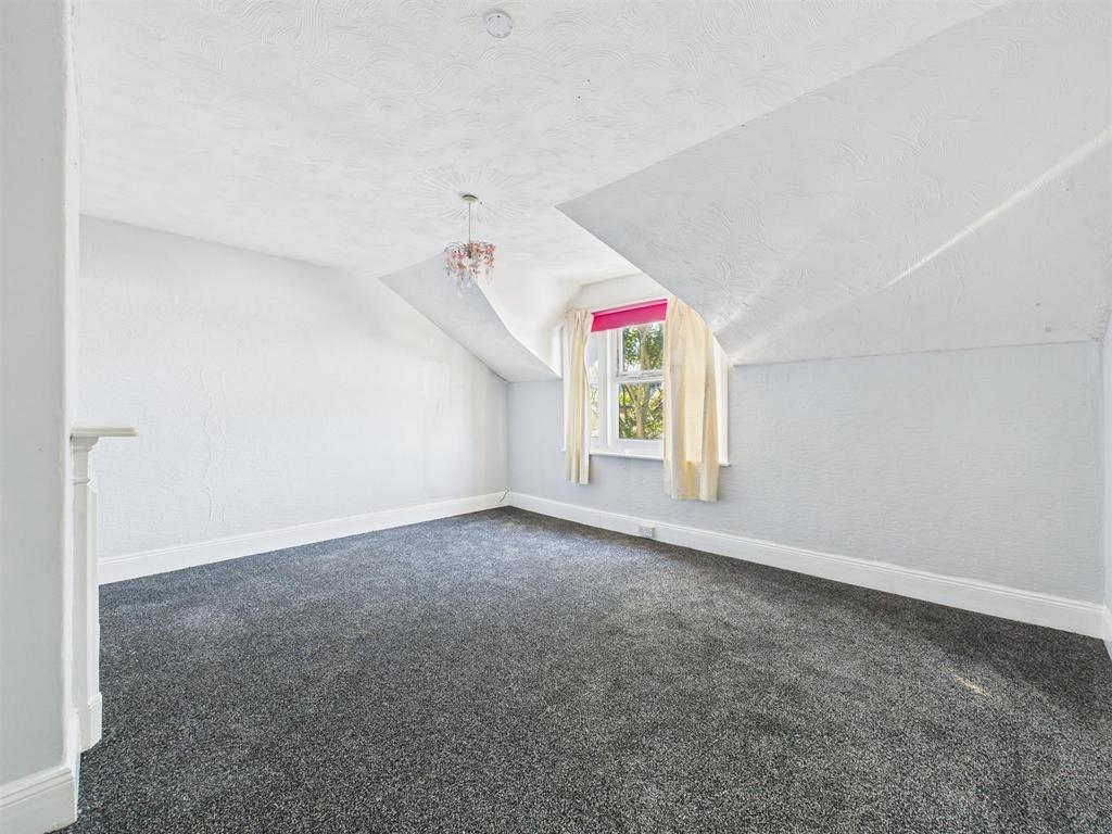 Bedroom: