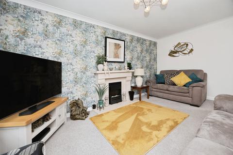3 bedroom detached house for sale, Dunnock Road, Ashford, TN25 4