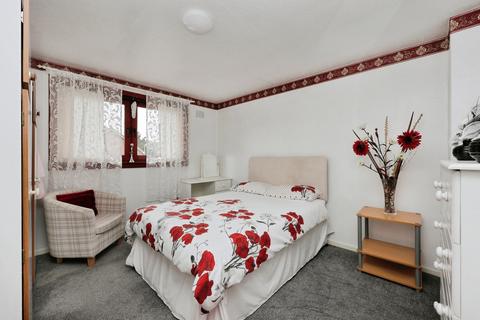 26 Bute Crescent, Dunfermline, KY11 4EN