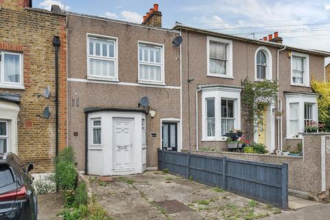 Faversham Road, Catford, London, SE6
