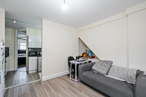 2 bedroom flat for sale, Faversham Road, Catford, London, SE6