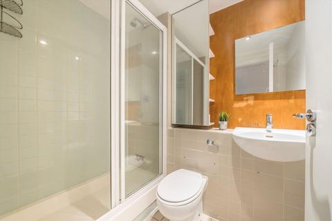 2 bedroom flat to rent, Westferry Road, London E14