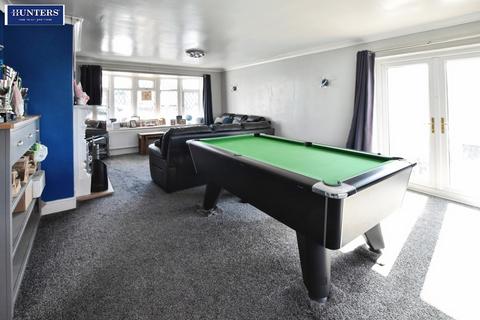 4 bedroom detached house for sale, Low Road, Grayingham