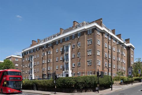 3 bedroom flat to rent, Warwick Lodge, London