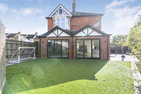 2 Warwick Road, Sidcup, DA14 6LJ