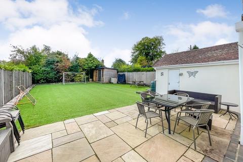 4 bedroom detached house for sale, Netley Firs Road, Hedge End, Southampton, SO30