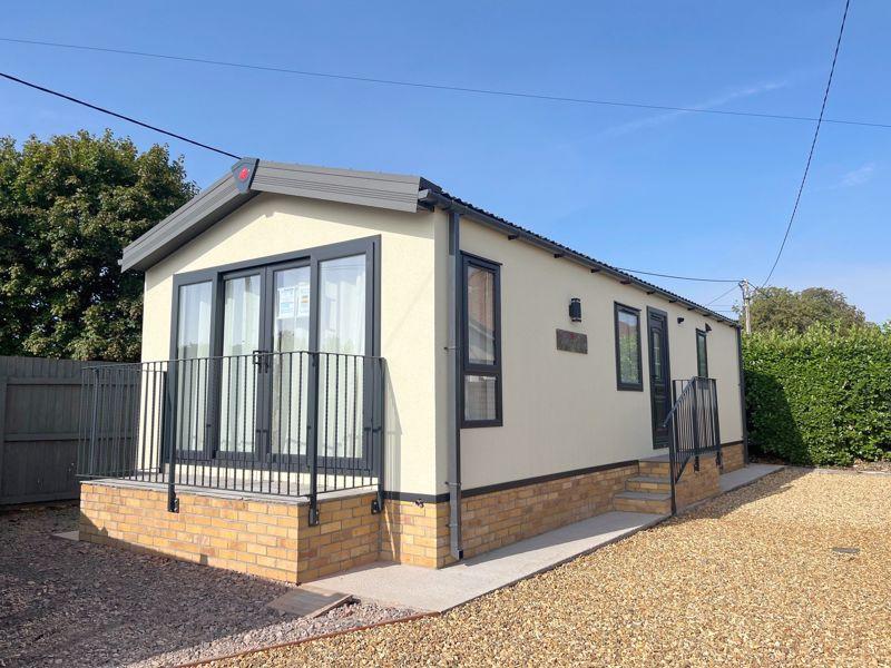 15 Woodcock Park