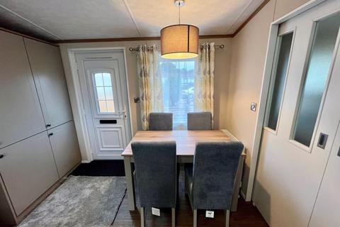 2 bedroom park home for sale, Woodcock Park, Woodcock Road, Warminster