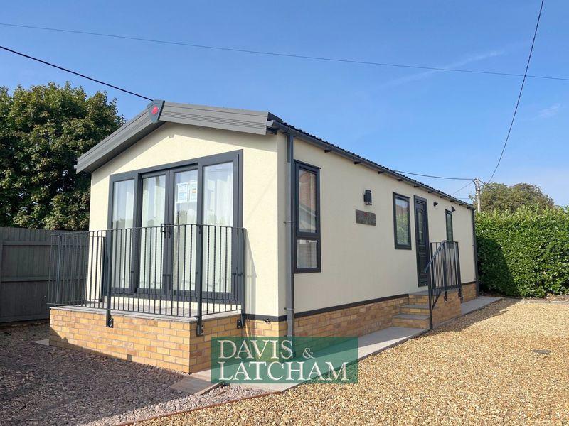15 Woodcock Park