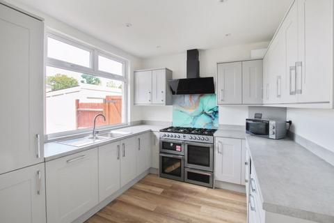 172 Woolwich Road, Bexleyheath, DA7 4LR