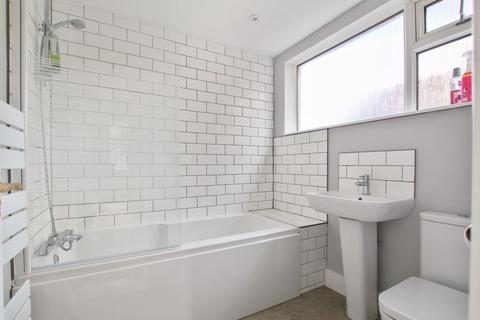172 Woolwich Road, Bexleyheath, DA7 4LR