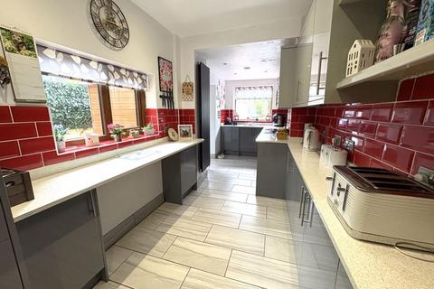 3 bedroom semi-detached house for sale, Hill Street, Cheslyn Hay, Walsall