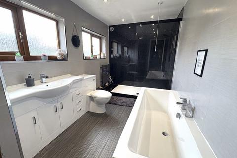 3 bedroom semi-detached house for sale, Hill Street, Cheslyn Hay, Walsall