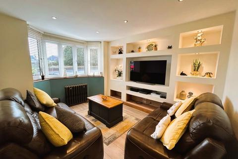 47 Chase Road, Brownhills, Walsall, WS8 6JE