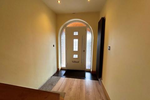 47 Chase Road, Brownhills, Walsall, WS8 6JE