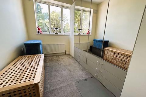 47 Chase Road, Brownhills, Walsall, WS8 6JE
