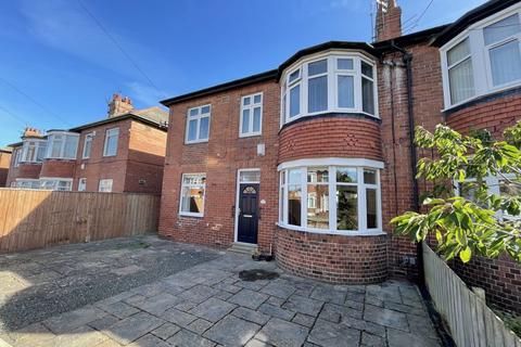2 bedroom flat for sale, Moorhead, Newcastle Upon Tyne NE5