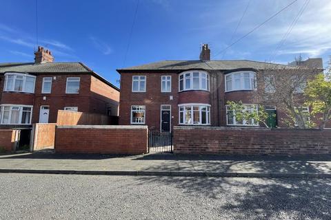 2 bedroom flat for sale, Moorhead, Newcastle Upon Tyne NE5