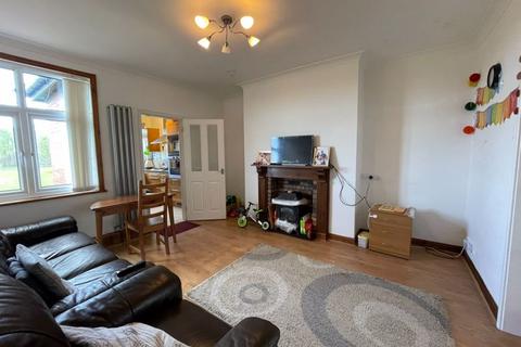 2 bedroom flat for sale, Moorhead, Newcastle Upon Tyne NE5